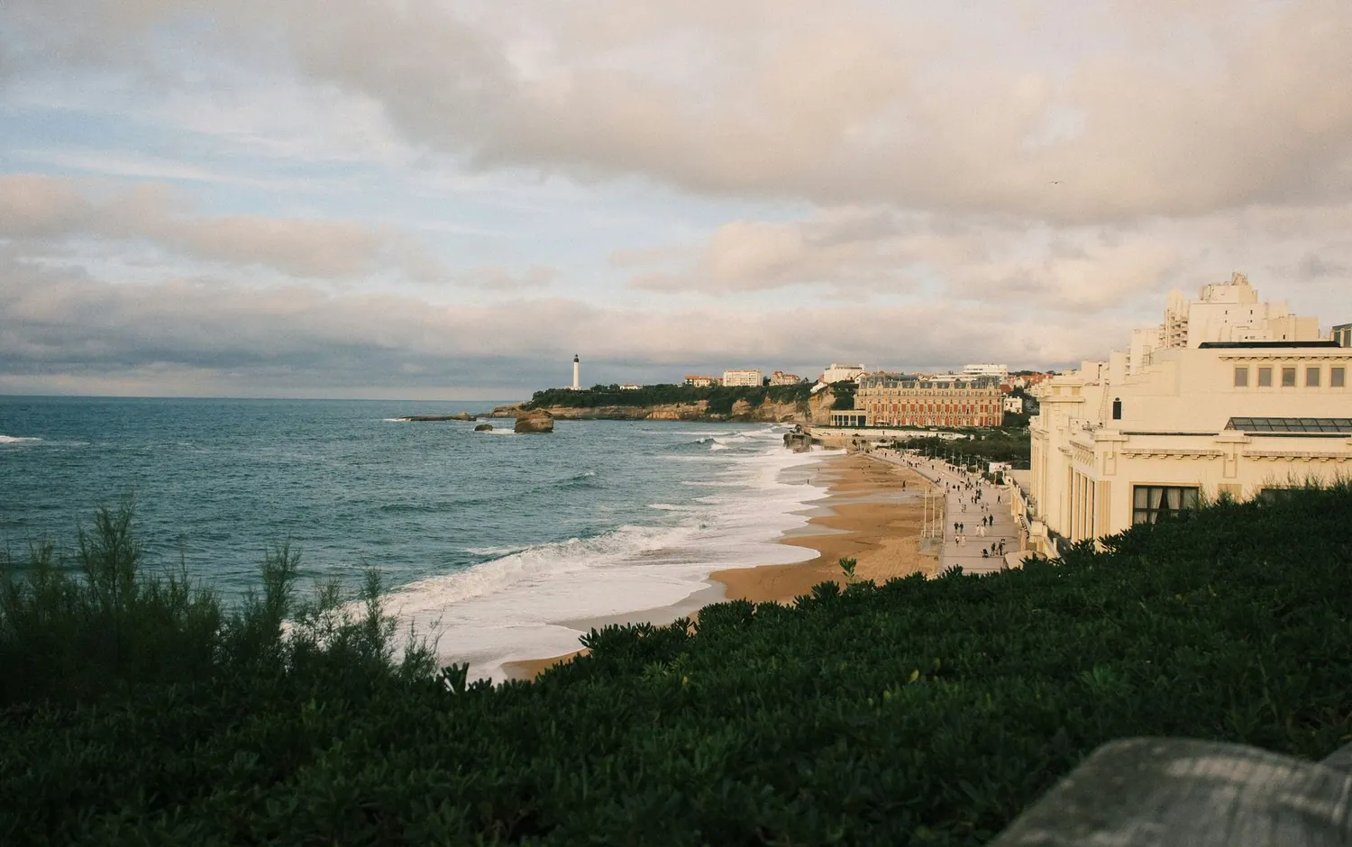 Plage privée en France : le guide complet pour bien la choisir
